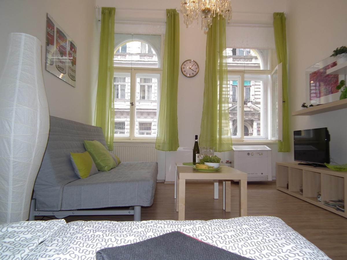 Apartment In The Centre Prag Dış mekan fotoğraf